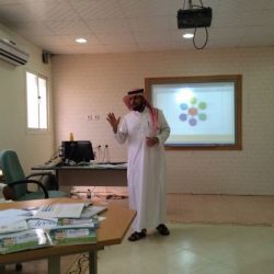 كليات الافلاج تكرم الدكتور الرشود