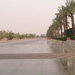 ثانوية البديع تكرم طلابها المتفوقين