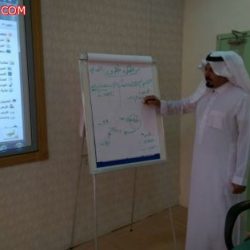 لجنة تنمية الأفلاج تكرّم شاعر يمني أشاد بدور المملكة في عاصفة الحزم لاستعادة شرعية بلاده