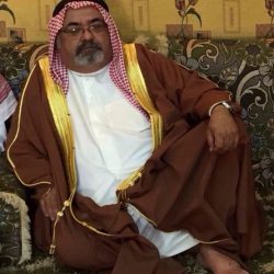 ابتدائية ابن كثير في الأفلاج  تكرّم أحد أبناء المشاركين في “عاصفة الحزم”