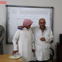 أهالي النايفية يناشدون إبعاد عامود كهرباء يتوسط الطريق