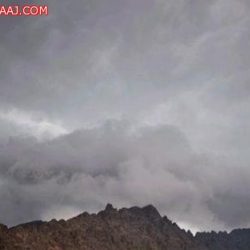 بالصورة.. مشهد أبوي مؤثر يجمع محمد بن نايف بأحد أبناء شهداء الواجب