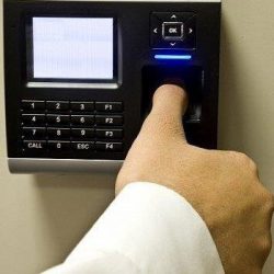 شقيق المواطن المتوفى عارياً بالأفلاج يكشف بالصور: “ثعبان” وراء وفاته بهذه الهيئة