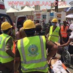 أهالي المثناة بمركز واسط يتناولون الإفطار الجماعي