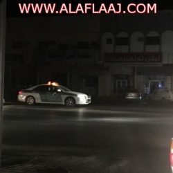 بالصور : اللقاء الثالث لرؤساء البلديات ورؤساء المجالس البلدية بالمحافظة في الأحمر