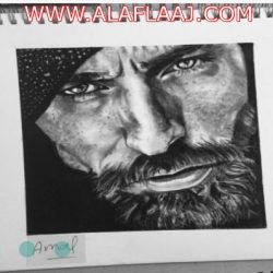 ‎شاهد بالفيديو : عالم فيزيائي يطلق الرصاص على نفسه ليثبت نظرية