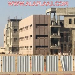 في الأفلاج ابتعد عن اللوحات الإعلانية 100 قدم
