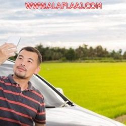 محافظ الأفلاج يكرم مدير الأحوال المدنية