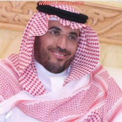 مقال : الرجل الشرقي خارج الأسوار