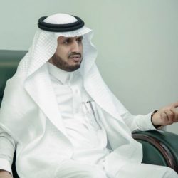 محافظ الأفلاج يدشن بداية تغيير طابع جامع المبرز للطراز التراثي وتأهيله