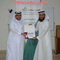 بدء حمل النخيل في مزارع آل مطلق ومزارع الجـهـيش