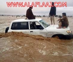 بالصور : أصحاب السمو الأمراء يؤدون الصلاة على فقيد آل دحيم