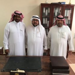منسوبو ابتدائية أبو بكر يودعون قائدهم عبدالعزيز آل ناهض