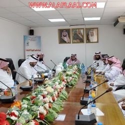 بالصور : دوار طريق الأفلاج – الأحمر خطر يتربص بسالكي الطريق