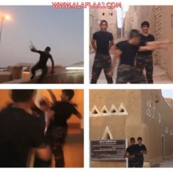 معلمة في الأفلاج تطبق فعليآ ظاهرة انكسار الضوء