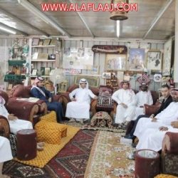 بالصور..”الجبار” يعقد ورشة عن الخدمات الإلكترونية المتاحة للطلاب بكليات الأفلاج