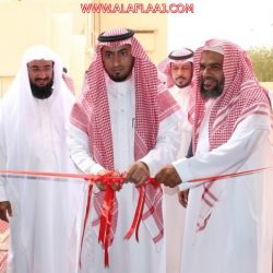 رئيس مركز قصر آل قاسم وأسرة الطفل إلياس آل قاسم يكرمون البطل الأستاذ صالح بن فهد بن درعان النتيفات