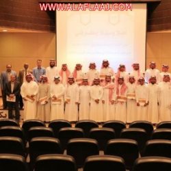 بالصور.. مواطن يبلغ عن 5 قلبان تشكل خطرًا على المارة في الأفلاج