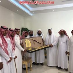 بحضور رسم التميز له عنوان والانضباط له شعار هكذا انهت ابتدائية فيصلية الأفلاج عامها الدراسي