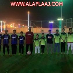 بالصور : “إخاء” التطوعي في الأفلاج يوزع 1200 وجبة إفطار بالحرم المكي