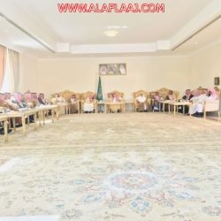 اهالي القويز بالهمجة ينضمون معايدتهم على طريقتهم الخاصة
