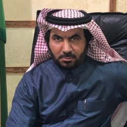 وزير الصحة يكرم سالم آل وحيد” لحصول الفريق على جائزة حمدان الدولية “