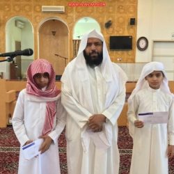 شاهد.. “محافظ الأفلاج” يدشن انطلاقة فعاليات اليوم العالمي للدفاع المدني