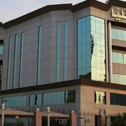 مدني الأفلاج يباشر حريق في مستودع بمستشفى الأفلاج العام