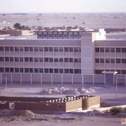 إعلان : مركز ليلى لخدمة السيارات عن وجود محل للإيجار