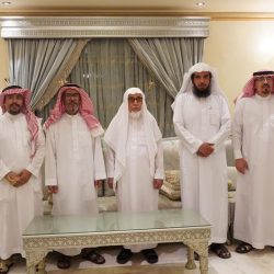 غرفة الرياض تعلن عدد 70 وظيفة للرجال والنساء حملة الثانوية فأعلى