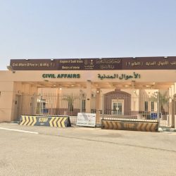 شاهد.. أصغر “باريستا” في الأفلاج يلفت أنظار هواة القهوة