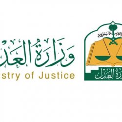 مقيم ينقذ شاحنة من النيران بمحافظة الأفلاج والأهالي يتفاعلون