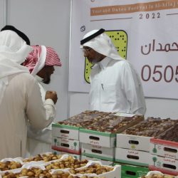 شاهد : تنمية الخالدية تطلق مبادرة ” اعرف أرقامك ” بمهرجان الأفلاج للتمور