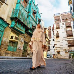 شاهد : الكلية التقنية تُدشن ” تقني العطاء ” لأعطال السيارات وصيانة الحاسب