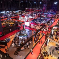 “الداخلية” تستعرض رحلة تطور المركبات الأمنية في معرضها بمهرجان الإبل