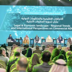 معرض الأقمشة الرجالية والإكسسوارات