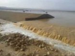 بالفديو  : ســـد الأحمر كميات كبيرة من مياه الأمطار