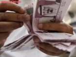 معلمي متوسطة الفحيل يفطرون الطلاب أسبوعا بعد راتب الشهرين