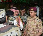 بالصورة.. مشهد أبوي مؤثر يجمع محمد بن نايف بأحد أبناء شهداء الواجب