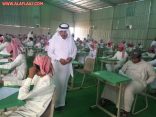 الزايد ومسؤولو تعليم اﻷفلاج يتفقدون سير عمل الاختبارات  في مدارس المحافظة