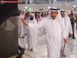 بالفيديو.. تكبيرات ودعاء زوار المسجد الحرام للملك سلمان خلال طوافه بالكعبة