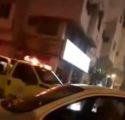 بالفيديو.. أم تُلقي بأطفالها ثم بنفسها من شرفة منزلهم بالمدينة فراراً من احتراقه