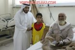 المرضى المنومين يستقبلون زيارة طلاب مدرسة نادي الحي بليلى