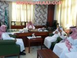 بالصور أهالي الأفلاج من مكتب المحافظ : نطالب بتحويل كليات لينكولن إلى كليات تقنية عادية