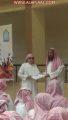 الحقباني يكرم طالبآ اعاد مبلغآ ماليآ عثر عليه في ساحة المعهد