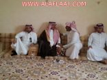 محافظ الأفلاج يعزي الزميل مسلّم الهواملة في وفاة عمه.