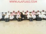 بالصور : اللقاء الثالث لرؤساء البلديات ورؤساء المجالس البلدية بالمحافظة في الأحمر
