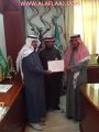 مدير المتاحف ومحافظ الأفلاج يسلمون الزنان أول رخصة متحف شخصي على مستوى منطقة الرياض