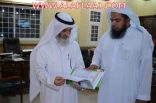 الحمادي يزور لجنة تنمية الأفلاج ويشيد ببرامجها المتنوعة