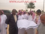 بالصور استلام الأرض المخصصة مبنى لإدارة الأوقاف في الأفلاج